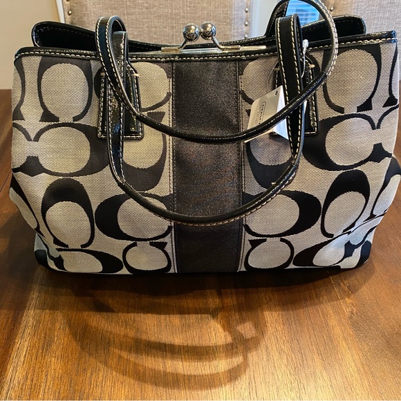 New Coach Black & Gray Medicine Bag with Clasp - Picture 3 of 14
